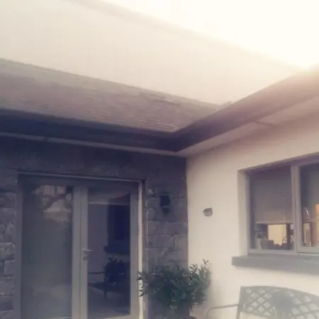 House Small Double Room, Self Catering Homestay *