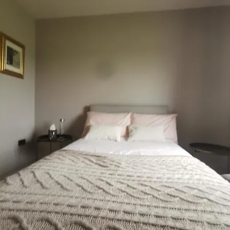 House Small Double Room, Self Catering *